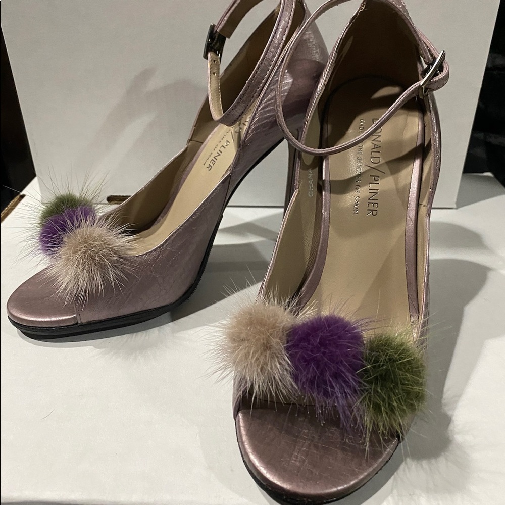 Donald Pliner heels